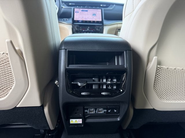 2025 Jeep Grand Cherokee GRAND CHEROKEE LIMITED 4X2