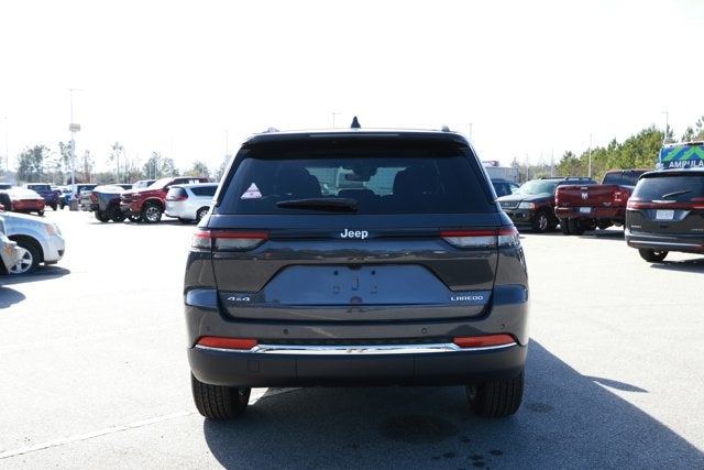 2025 Jeep Grand Cherokee GRAND CHEROKEE LAREDO X 4X4