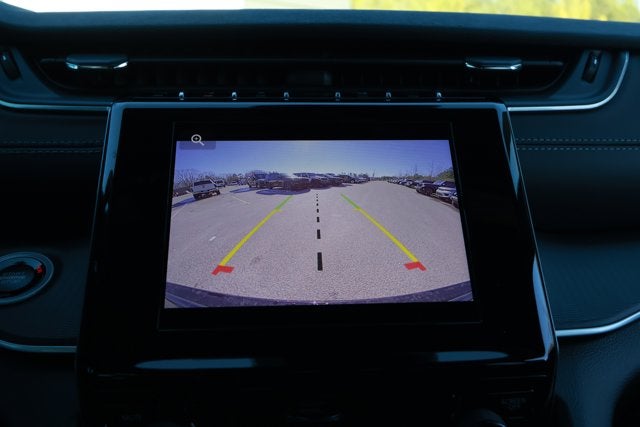 2025 Jeep Grand Cherokee GRAND CHEROKEE LAREDO X 4X4