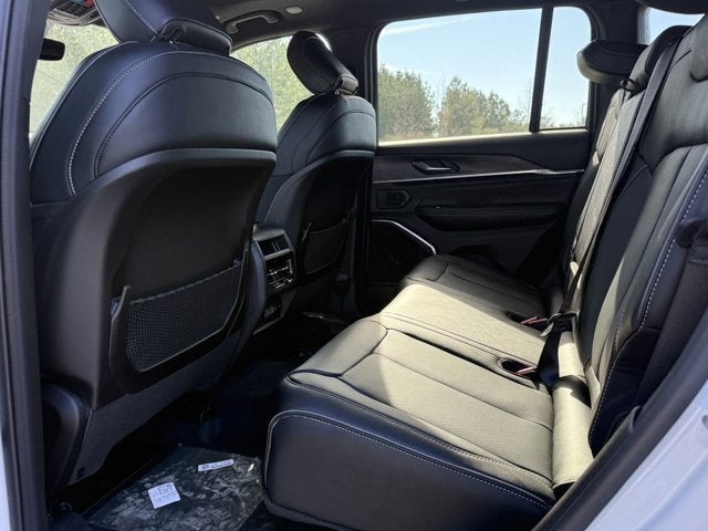 2025 Jeep Grand Cherokee GRAND CHEROKEE OVERLAND 4X4