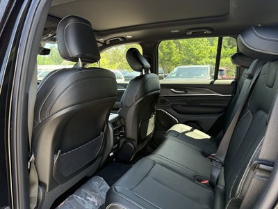 2025 Jeep Grand Cherokee GRAND CHEROKEE OVERLAND 4X4