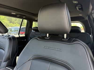 2025 Jeep Grand Cherokee GRAND CHEROKEE OVERLAND 4X4