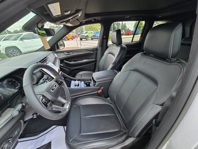 2025 Jeep Grand Cherokee GRAND CHEROKEE OVERLAND 4X4