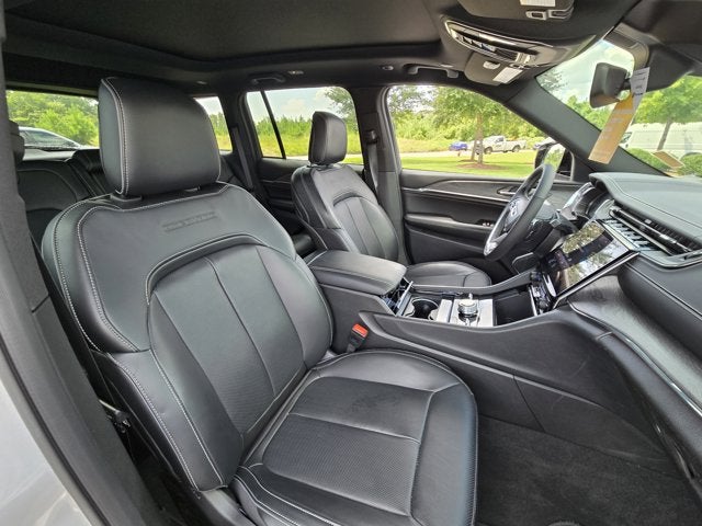 2025 Jeep Grand Cherokee GRAND CHEROKEE OVERLAND 4X4