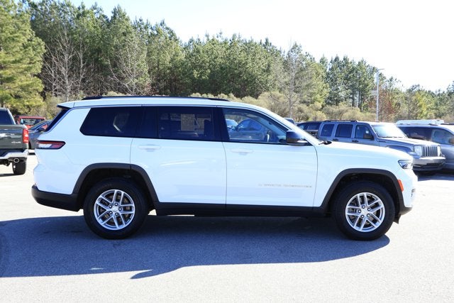 2023 Jeep Grand Cherokee L Laredo 4x2