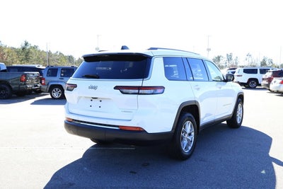 2023 Jeep Grand Cherokee L Laredo 4x2