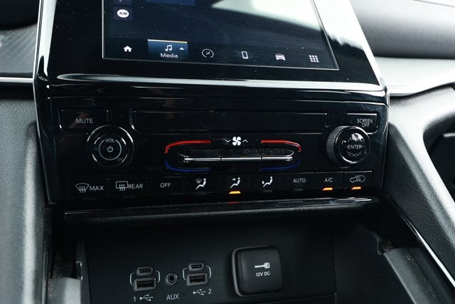 2023 Jeep Grand Cherokee L Laredo 4x2