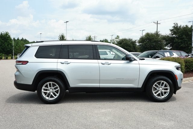 2023 Jeep Grand Cherokee L Laredo 4x2