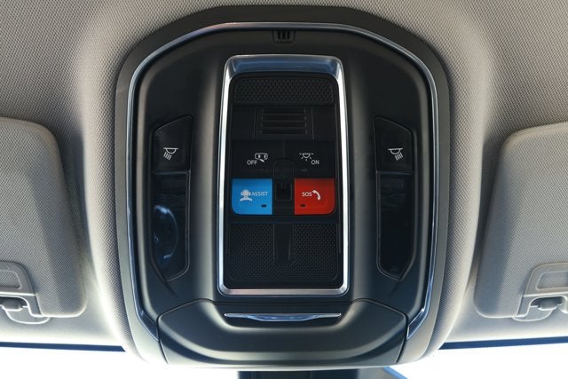 2023 Jeep Grand Cherokee L Laredo 4x2