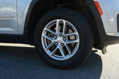 2023 Jeep Grand Cherokee L Laredo 4x2