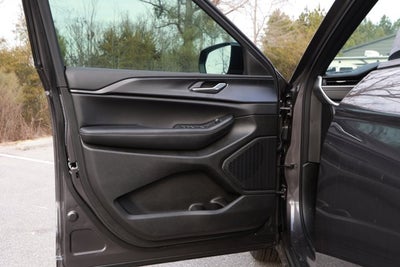 2025 Jeep Grand Cherokee GRAND CHEROKEE L ALTITUDE 4X2