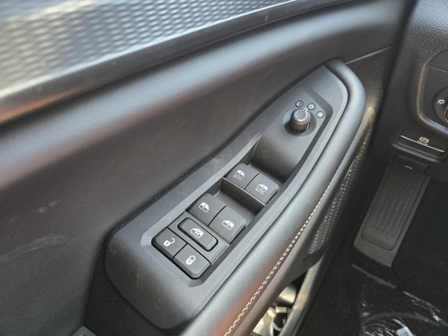 2025 Jeep Grand Cherokee GRAND CHEROKEE L ALTITUDE 4X2