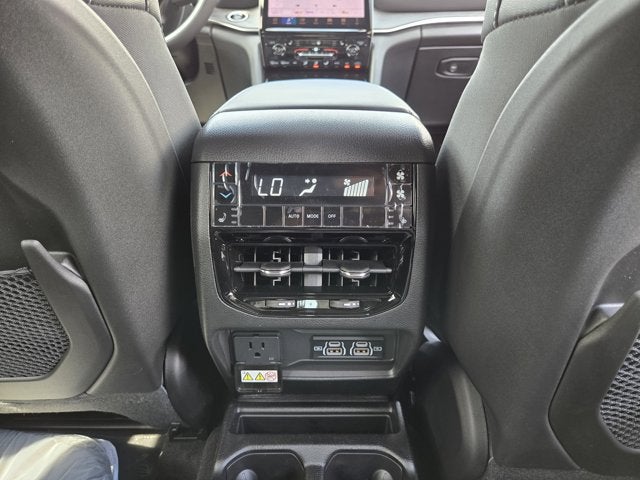 2025 Jeep Grand Cherokee GRAND CHEROKEE L LIMITED 4X2