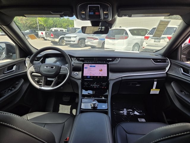 2025 Jeep Grand Cherokee GRAND CHEROKEE L LIMITED 4X2