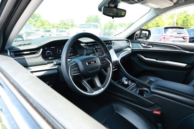 2023 Jeep Grand Cherokee L Limited 4x2