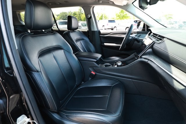 2023 Jeep Grand Cherokee L Limited 4x2