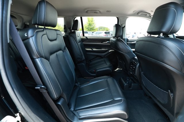 2023 Jeep Grand Cherokee L Limited 4x2