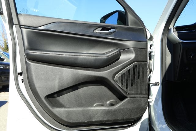 2023 Jeep Grand Cherokee L Laredo 4x4