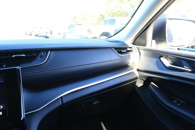 2023 Jeep Grand Cherokee L Laredo 4x4