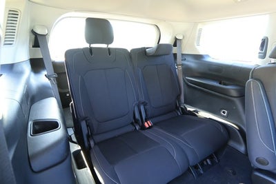 2023 Jeep Grand Cherokee L Laredo 4x4