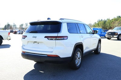 2023 Jeep Grand Cherokee L Laredo 4x4