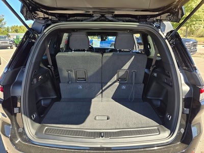 2025 Jeep Grand Cherokee GRAND CHEROKEE L LAREDO X 4X4