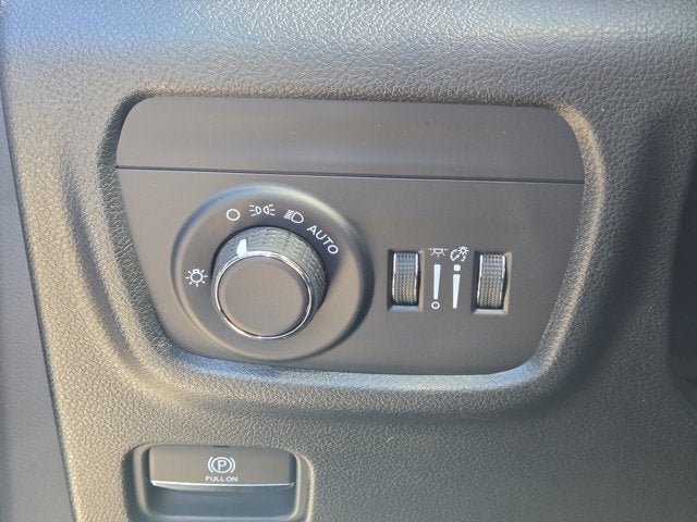 2025 Jeep Grand Cherokee GRAND CHEROKEE L LAREDO X 4X4