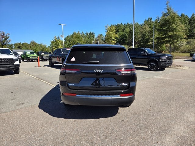 2025 Jeep Grand Cherokee GRAND CHEROKEE L LAREDO X 4X4