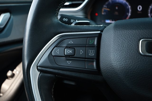 2023 Jeep Grand Cherokee L Laredo 4x4