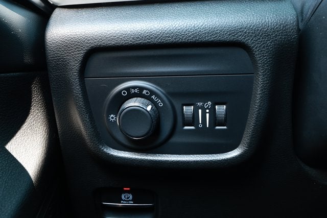 2023 Jeep Grand Cherokee L Laredo 4x4