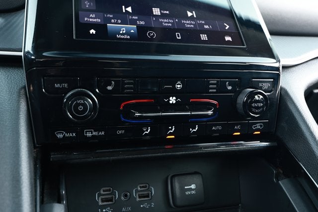 2023 Jeep Grand Cherokee L Laredo 4x4