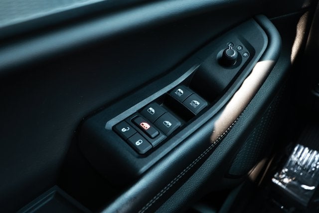 2023 Jeep Grand Cherokee L Laredo 4x4