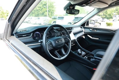 2023 Jeep Grand Cherokee L Laredo 4x4