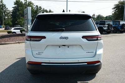 2023 Jeep Grand Cherokee L Laredo 4x4