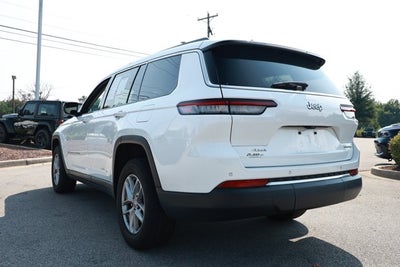 2023 Jeep Grand Cherokee L Laredo 4x4