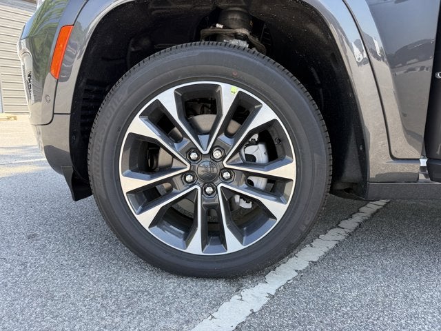 2025 Jeep Grand Cherokee GRAND CHEROKEE L OVERLAND 4X4