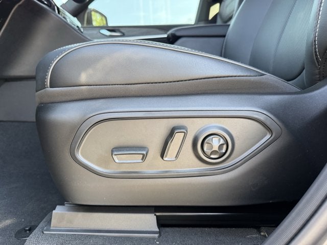 2025 Jeep Grand Cherokee GRAND CHEROKEE L OVERLAND 4X4