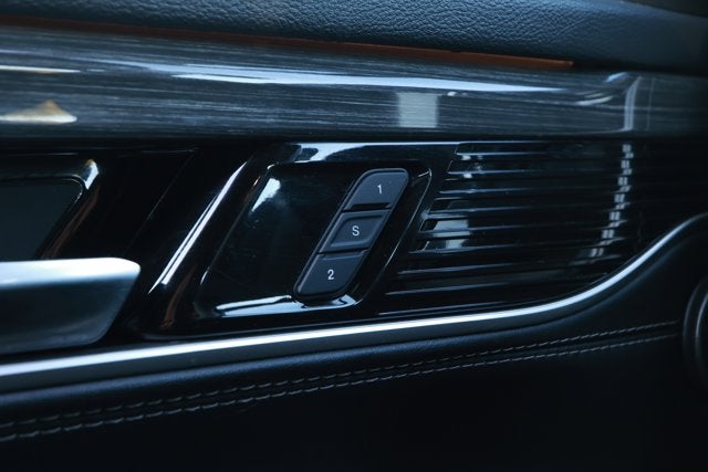 2022 Jeep Wagoneer Series II 4x2