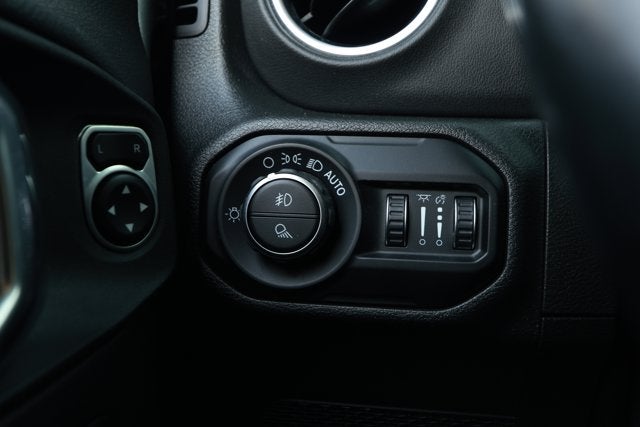 2020 Jeep Gladiator Overland 4x4