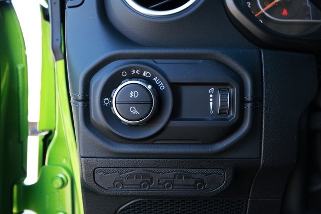 2025 Jeep Gladiator GLADIATOR HIGH TIDE 4X4