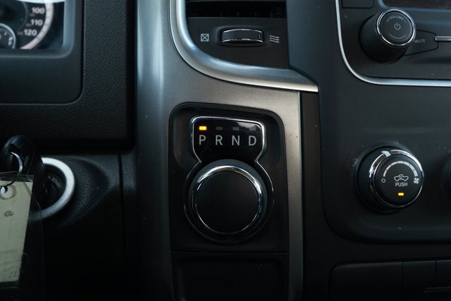 2024 RAM 1500 Classic SLT Quad Cab 4x2 6'4' Box