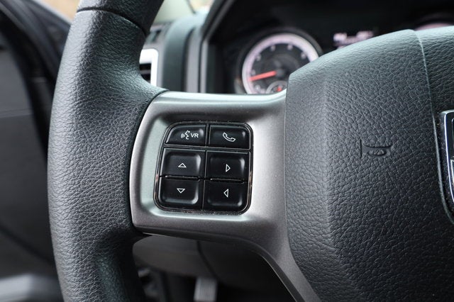 2024 RAM 1500 Classic SLT Quad Cab 4x2 6'4' Box