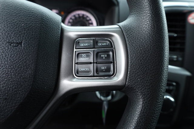 2024 RAM 1500 Classic SLT Quad Cab 4x2 6'4' Box