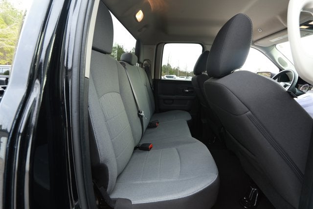 2024 RAM 1500 Classic SLT Quad Cab 4x2 6'4' Box