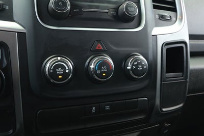 2024 RAM 1500 Classic SLT Quad Cab 4x2 6'4' Box