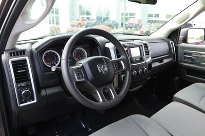 2024 RAM 1500 Classic SLT Quad Cab 4x2 6'4' Box