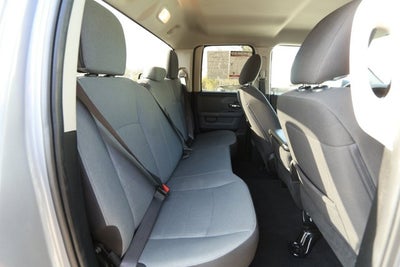 2024 RAM 1500 Classic SLT Quad Cab 4x2 6'4' Box