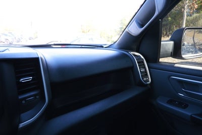 2021 RAM 1500 Big Horn Quad Cab 4x2 6'4' Box