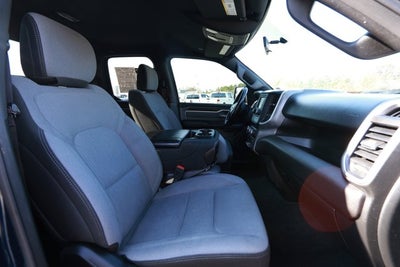 2021 RAM 1500 Big Horn Quad Cab 4x2 6'4' Box