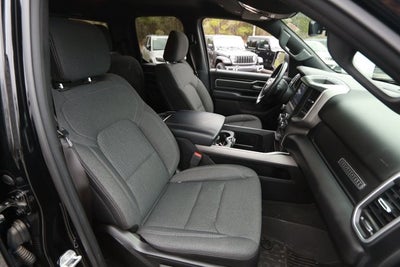 2020 RAM 1500 Big Horn Quad Cab 4x2 6'4' Box